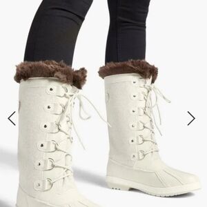 JustFab Cream Fur-Lined Winter Boots